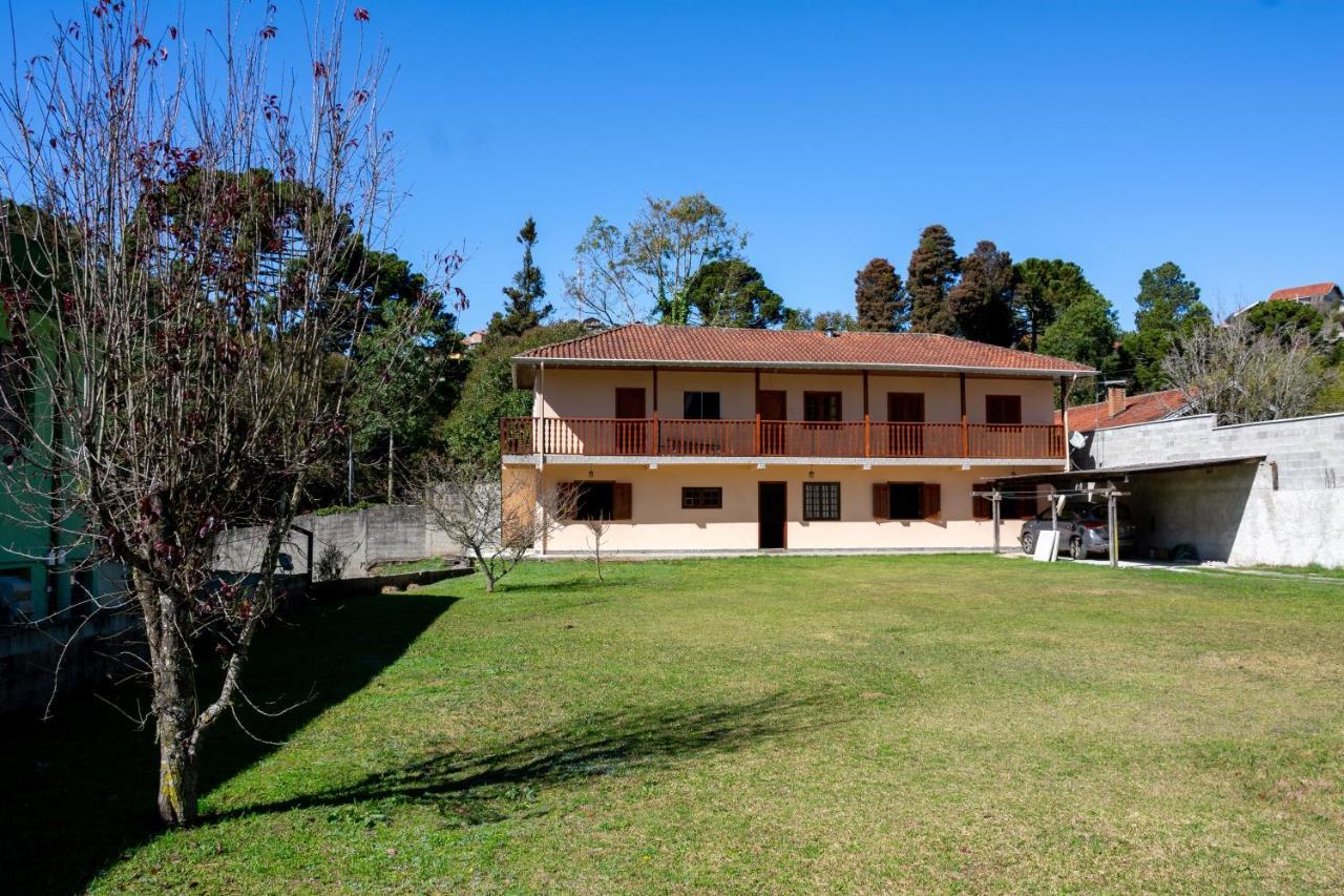 Casa Com Grande Quintal Em * Campos do Jordão