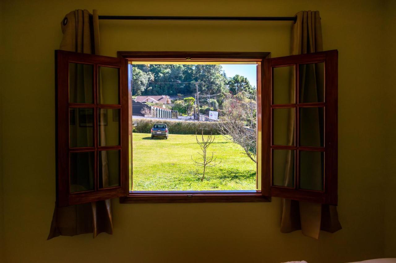 Casa Com Grande Quintal Em Casa de férias *