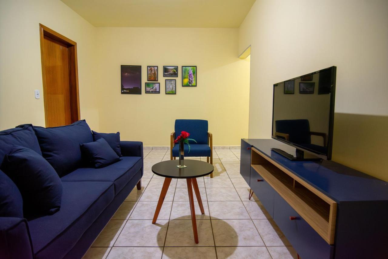 Casa Com Grande Quintal Em Casa de férias *